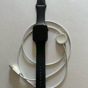 Apple IWatch Black Band with charger